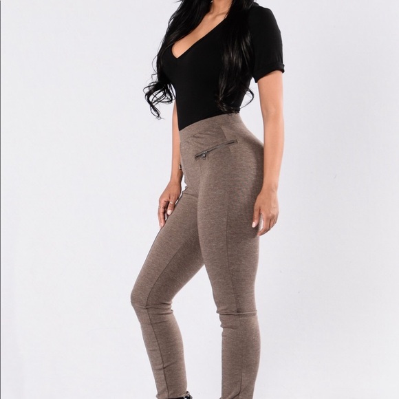 Fashion Nova Leggings Pants - Picture 6 of 6